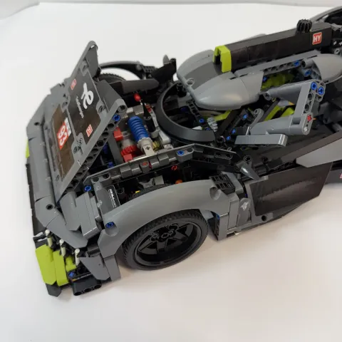 Конструктор Peugeot Le Mans Hypercar